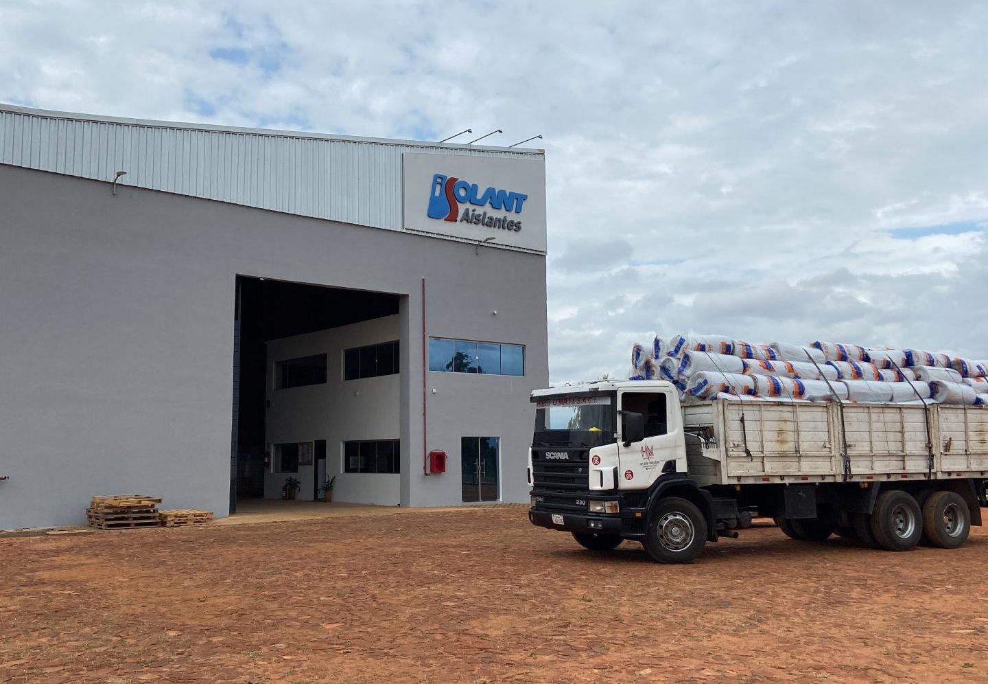 Imagen de la fábrica de Isolant en Paraguay